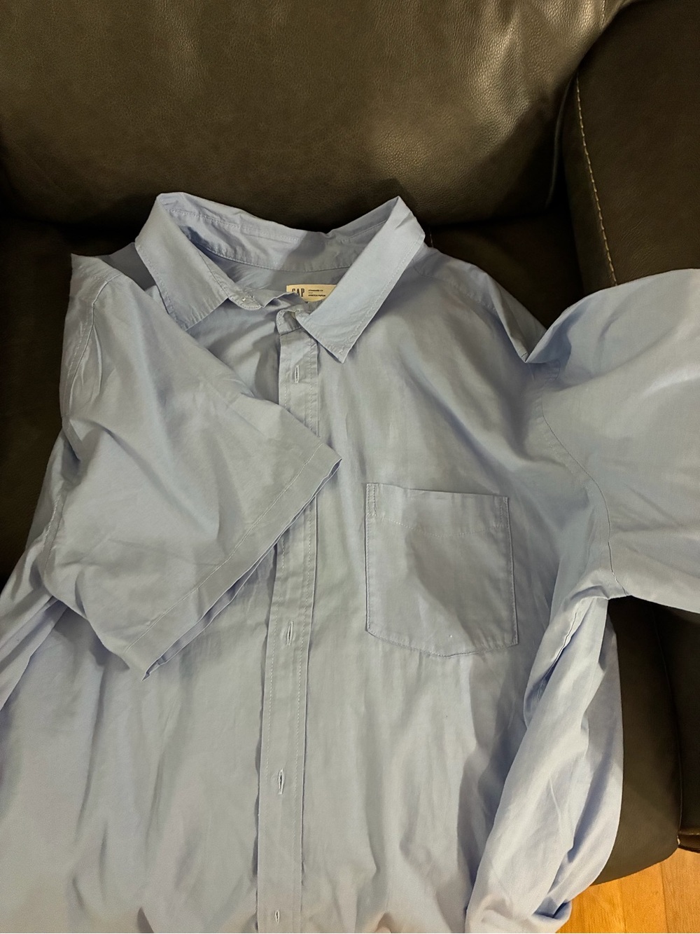 GAP Light Blue Short-Sleeve Button-Down Shirt